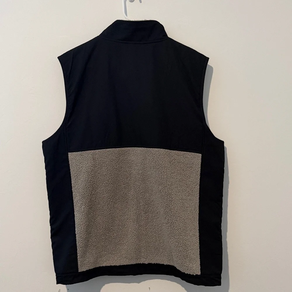 Under Armour cozy under